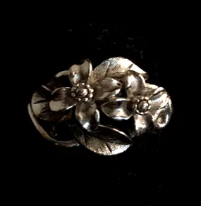 1975 Avon Orchard Blossoms Ring