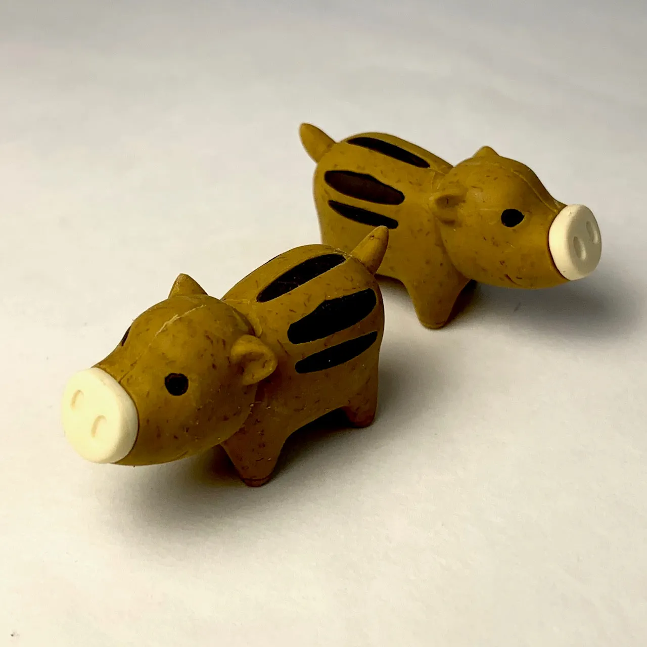 380631 IWAKO WILD BABY BOAR ERASERS-30