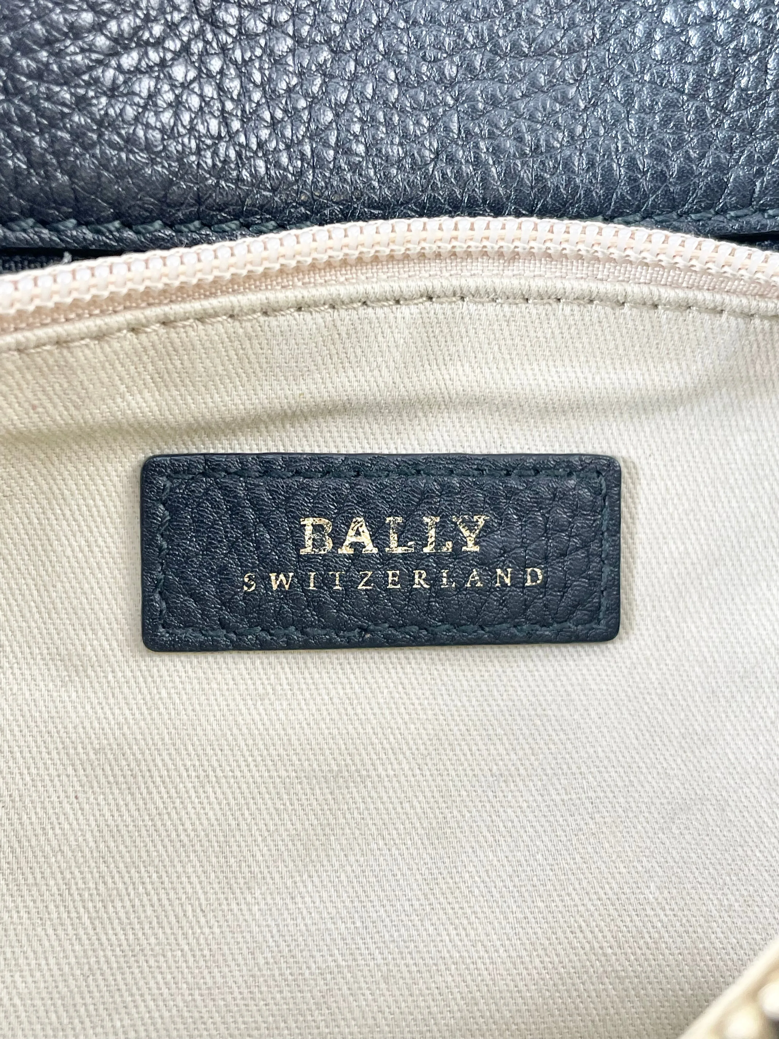 Bally Black Leather Shoulder Bag