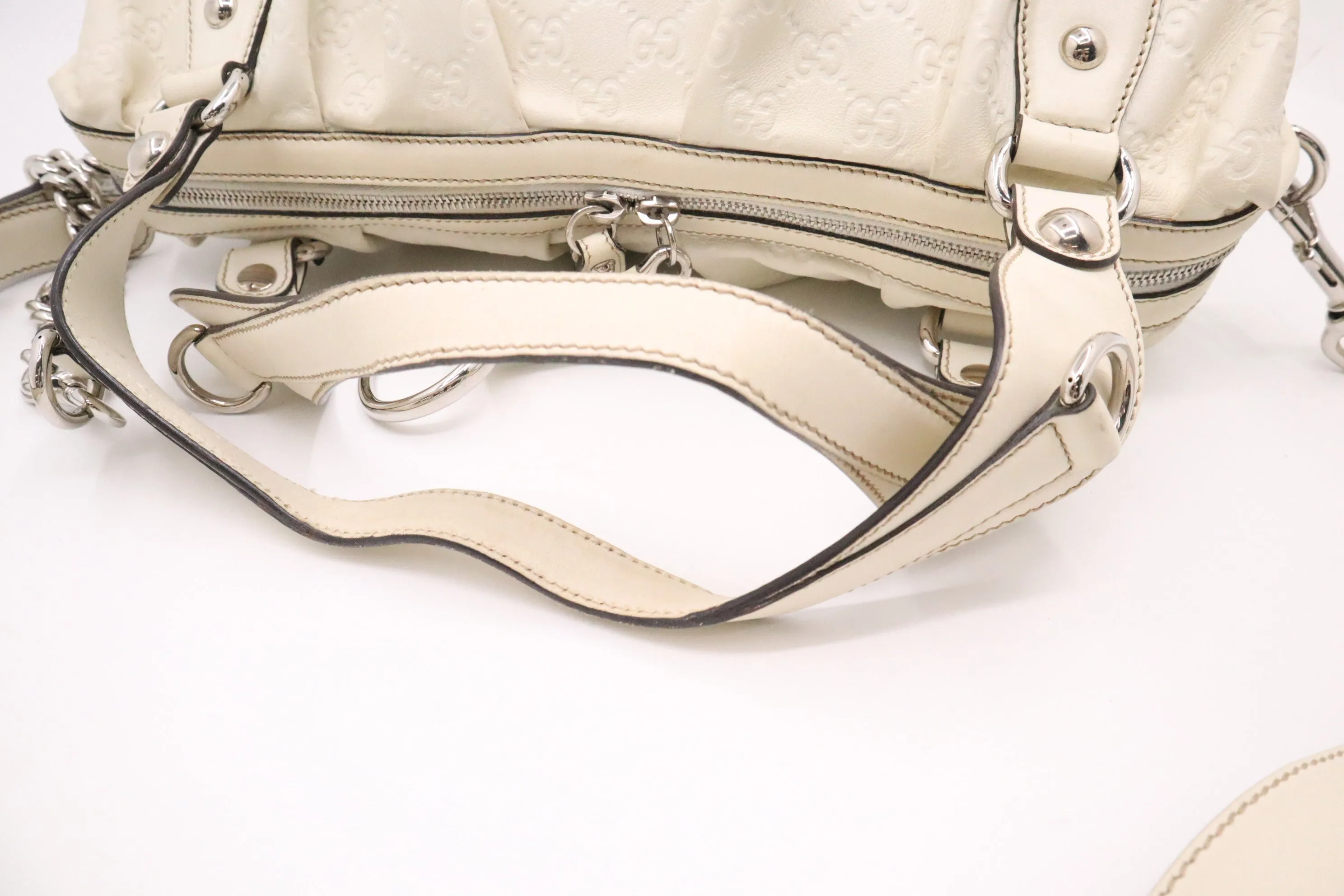 Gucci Boston Bag in Off White Guccissima Leather