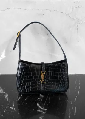 Saint Laurent Le 5 À 7 Leather Handbag