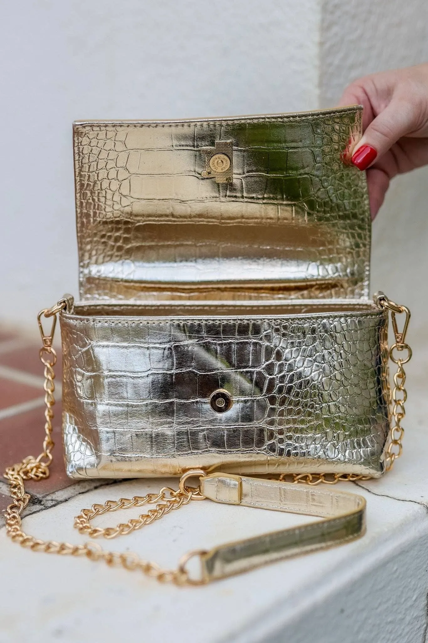 Shelby Gold Textured Crossbody