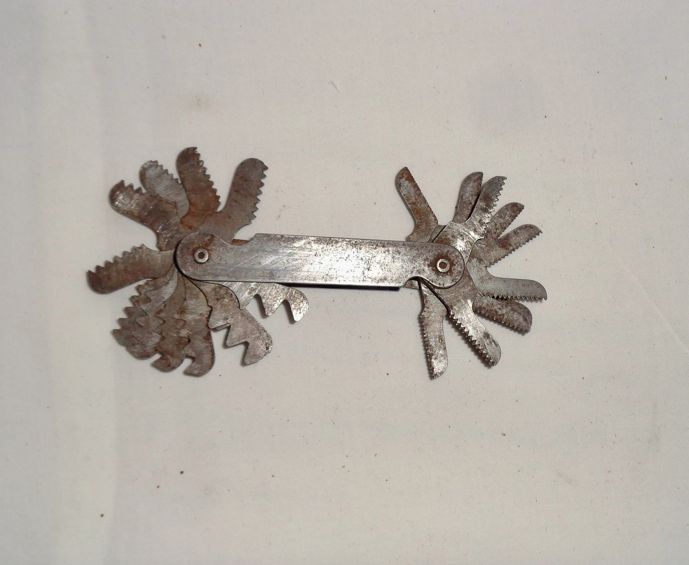 Vintage Metal Screw Thread Pitch Gauge